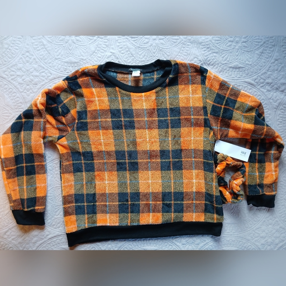 3FOR$12 Plaid Fuzzy Sweatshirt